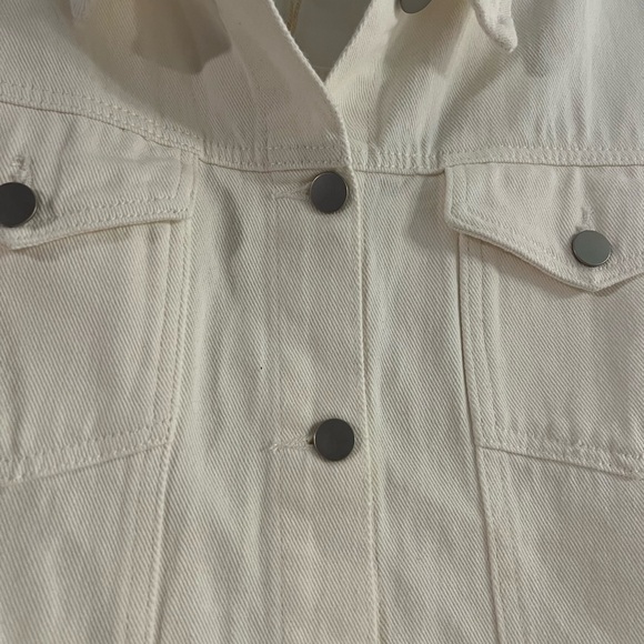 White jean jacket - Picture 4 of 5